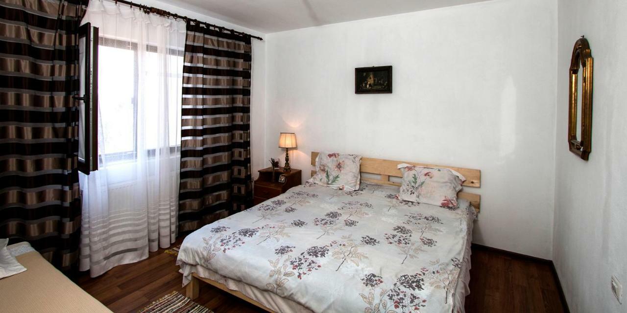 La Livada Villa Greci Exteriör bild